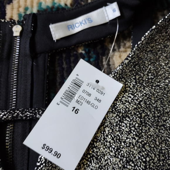 Size 16 dress - Picture 3 of 3